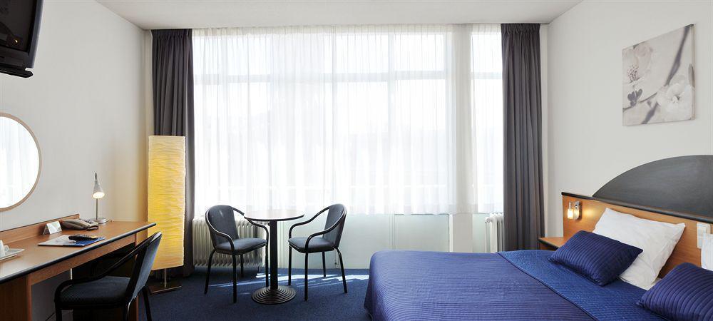 Gooiland Hotel Hilversum Exterior photo
