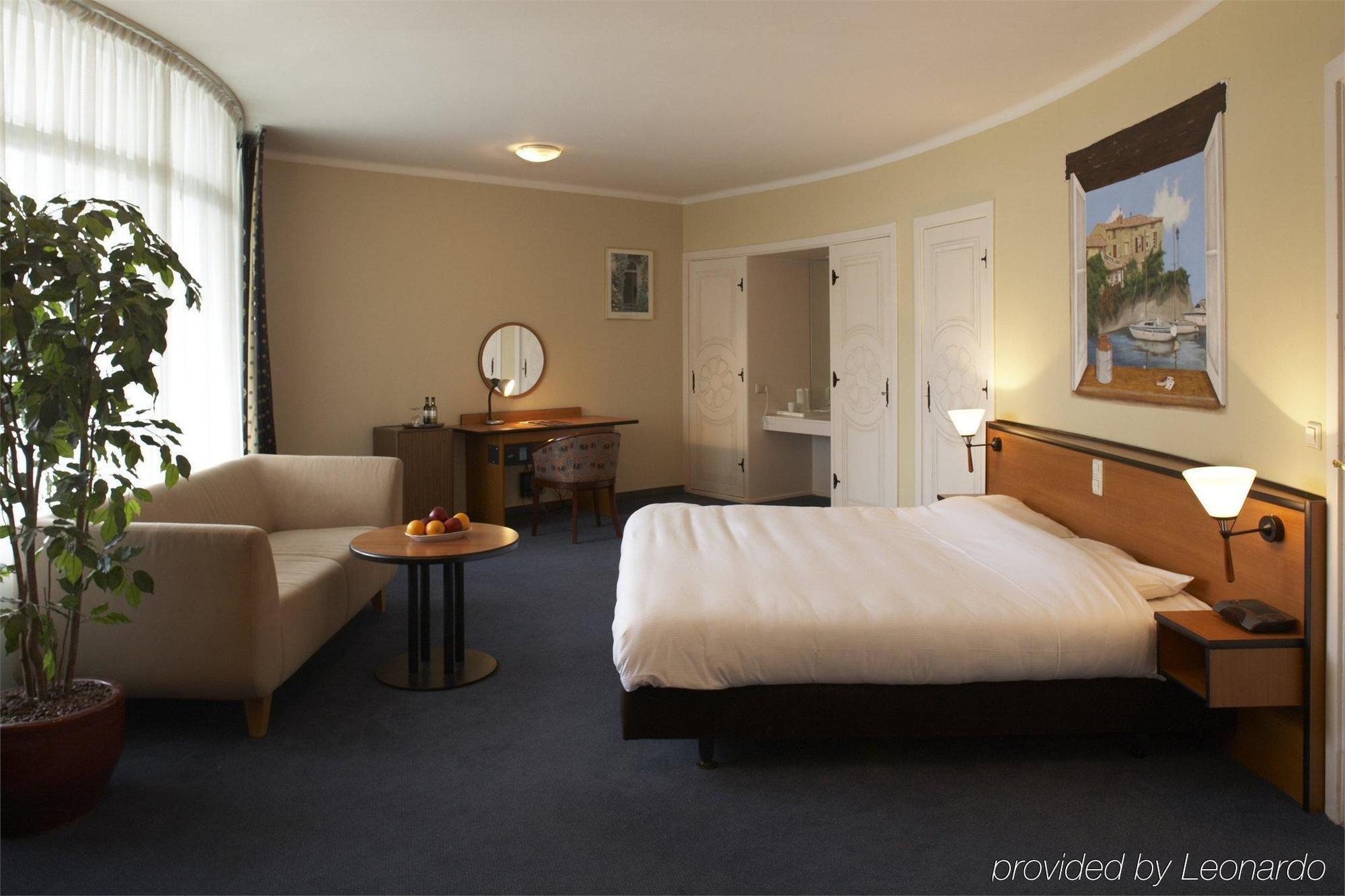 Gooiland Hotel Hilversum Exterior photo